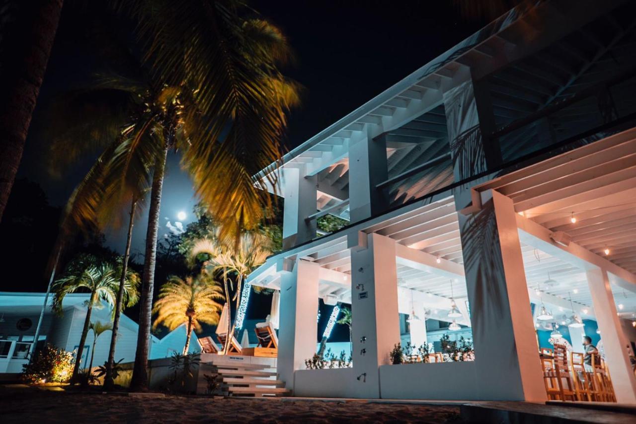Luna Beach Luxury Boutique Beach Front Resort Jobs Bight エクステリア 写真