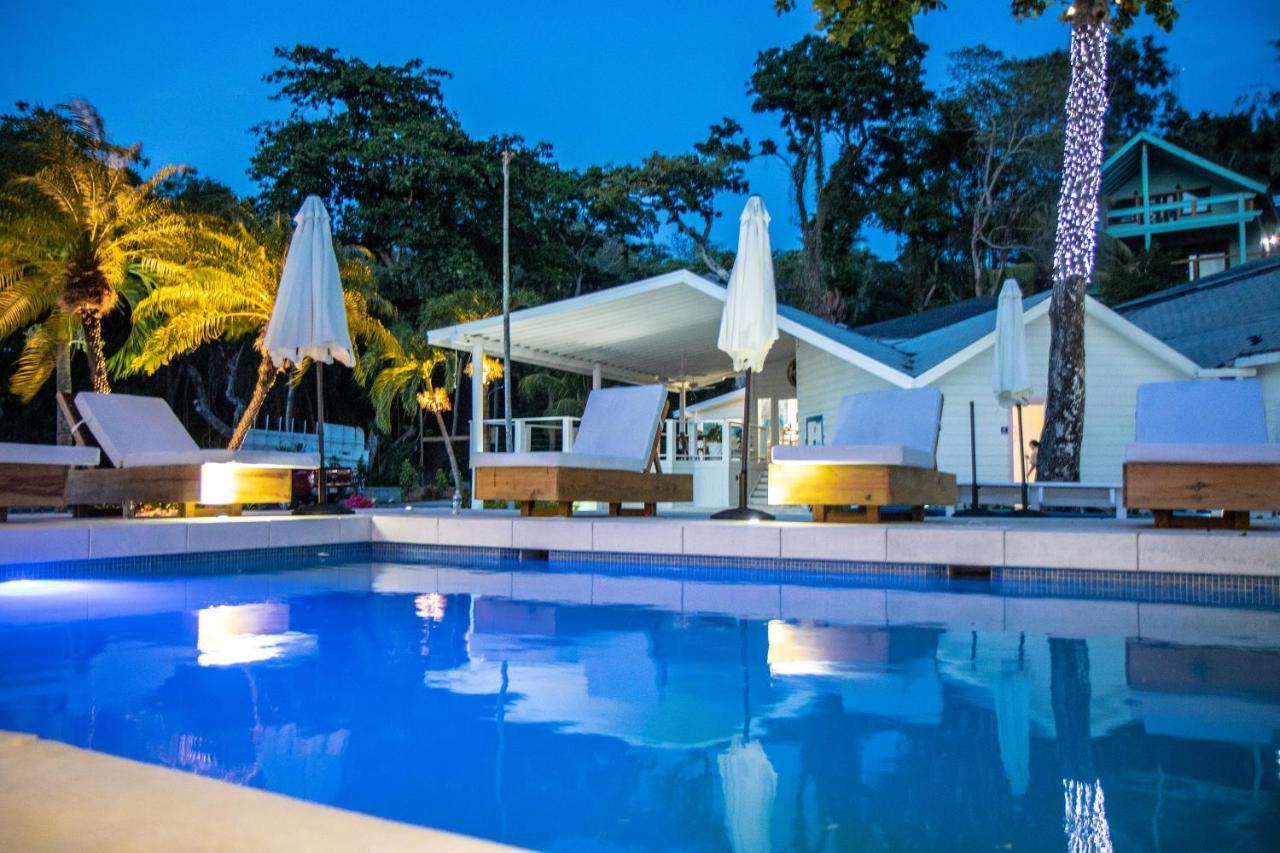 Luna Beach Luxury Boutique Beach Front Resort Jobs Bight エクステリア 写真
