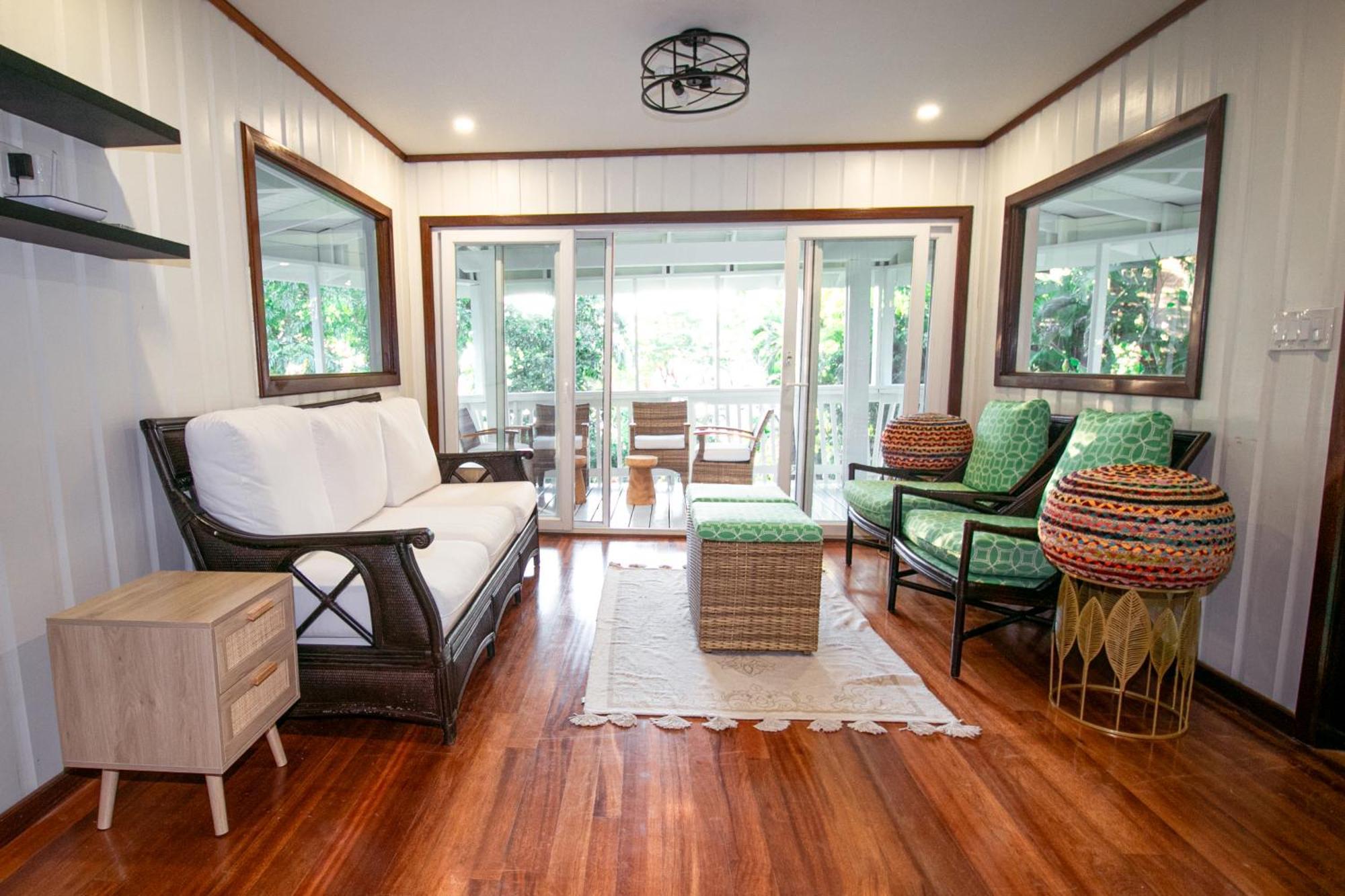 Luna Beach Luxury Boutique Beach Front Resort Jobs Bight エクステリア 写真