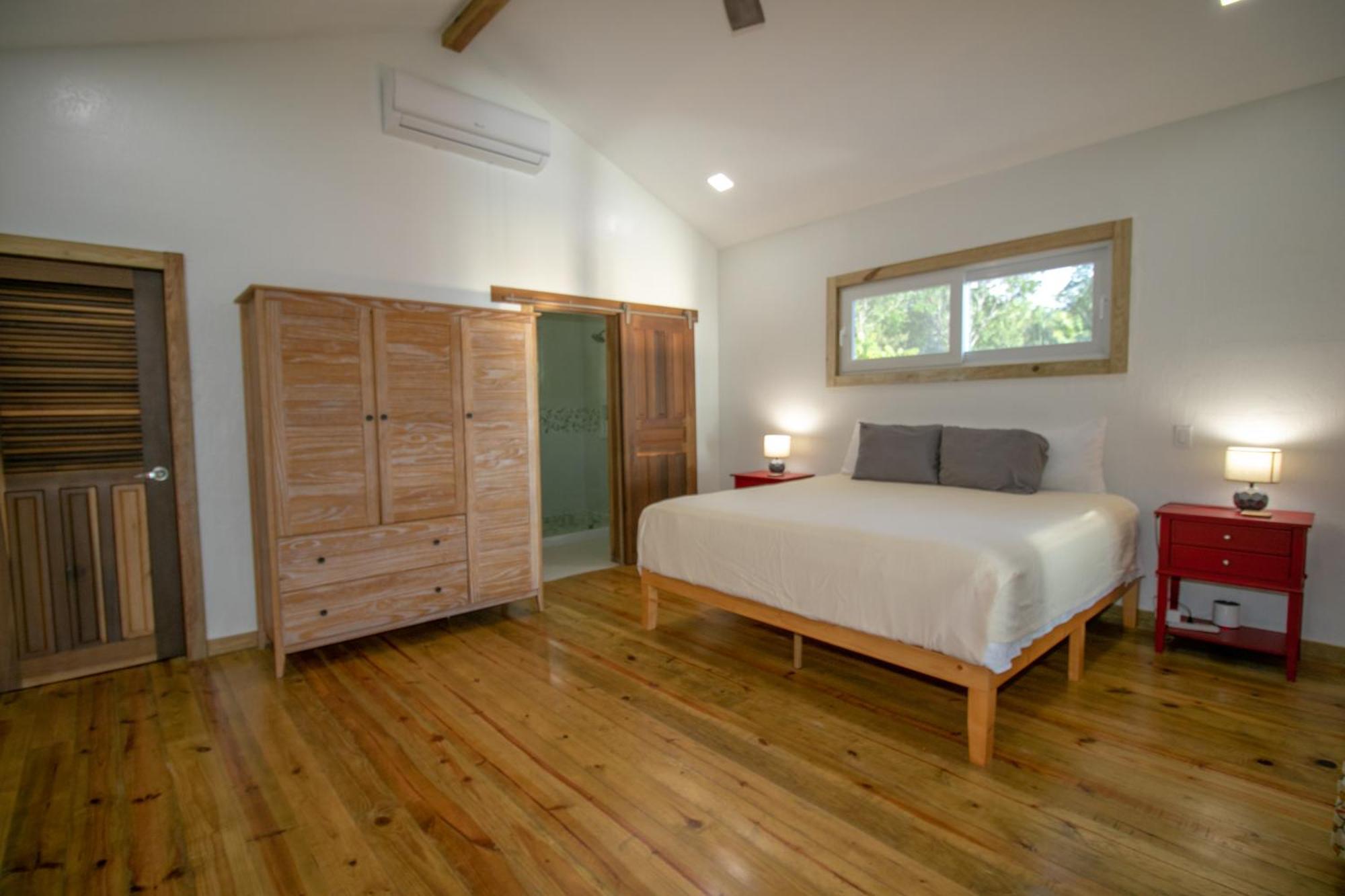 Luna Beach Luxury Boutique Beach Front Resort Jobs Bight エクステリア 写真
