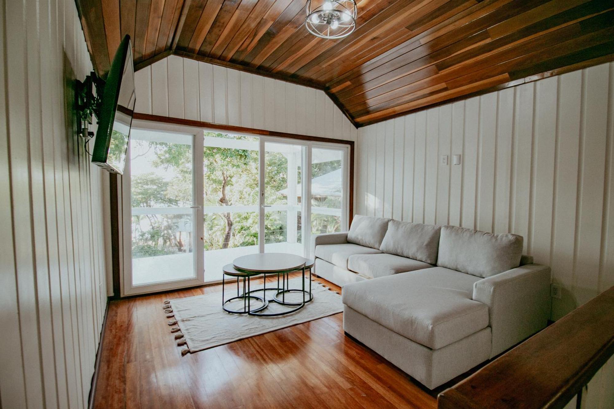 Luna Beach Luxury Boutique Beach Front Resort Jobs Bight エクステリア 写真